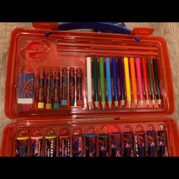 🎉1 hr sale🎉Disney Art kit Case - Picture 6 of 7